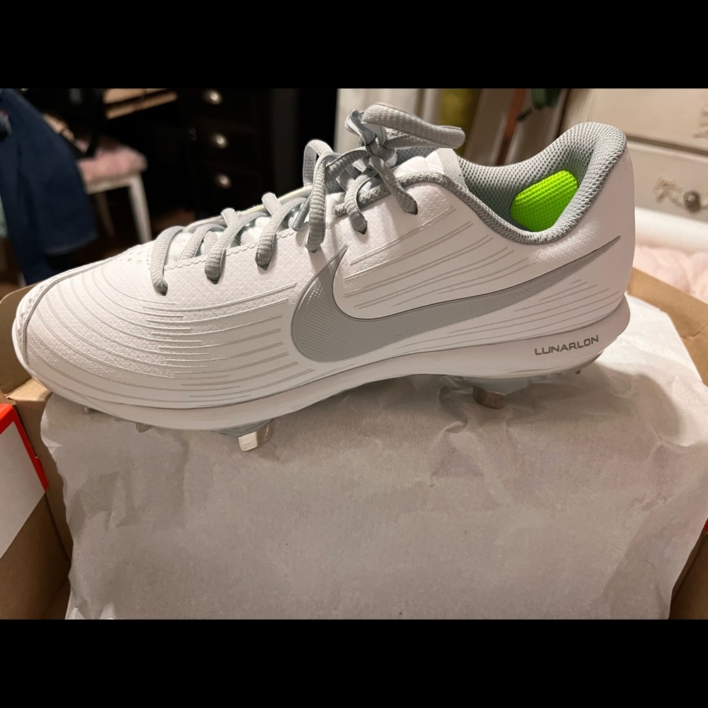 Nike lunar hyperdiamond pro 3 softball cleats